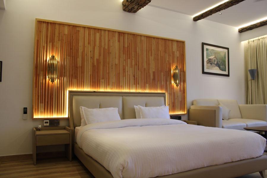 kasauli-hills-resort-premium-room-book-best-accommodation-resort-in-kasauli